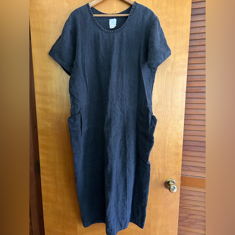 Flax by Angelheart Charcoal Linen Blouse